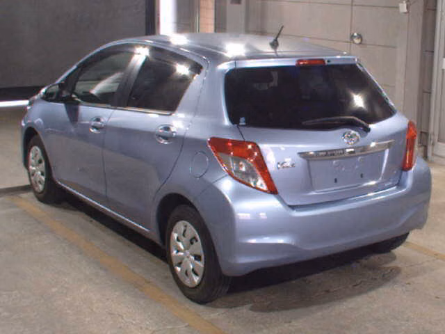 TOYOTA VITZ