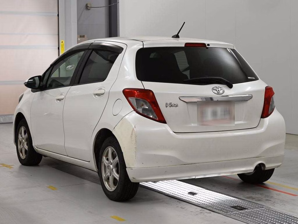 TOYOTA VITZ