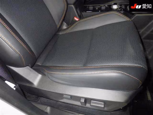 MITSUBISHI TRITON
