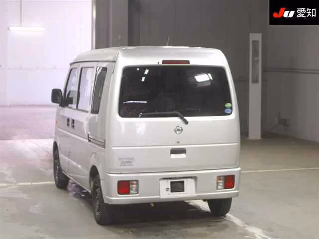 NISSAN NV100 CLIPPER
