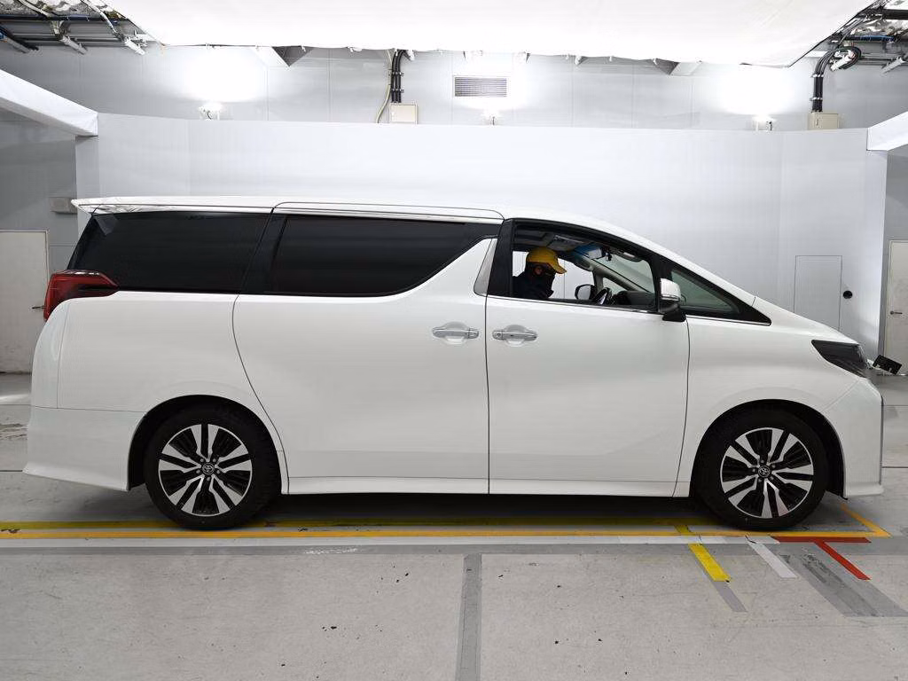 TOYOTA ALPHARD