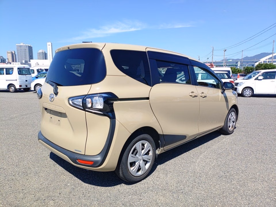 TOYOTA SIENTA