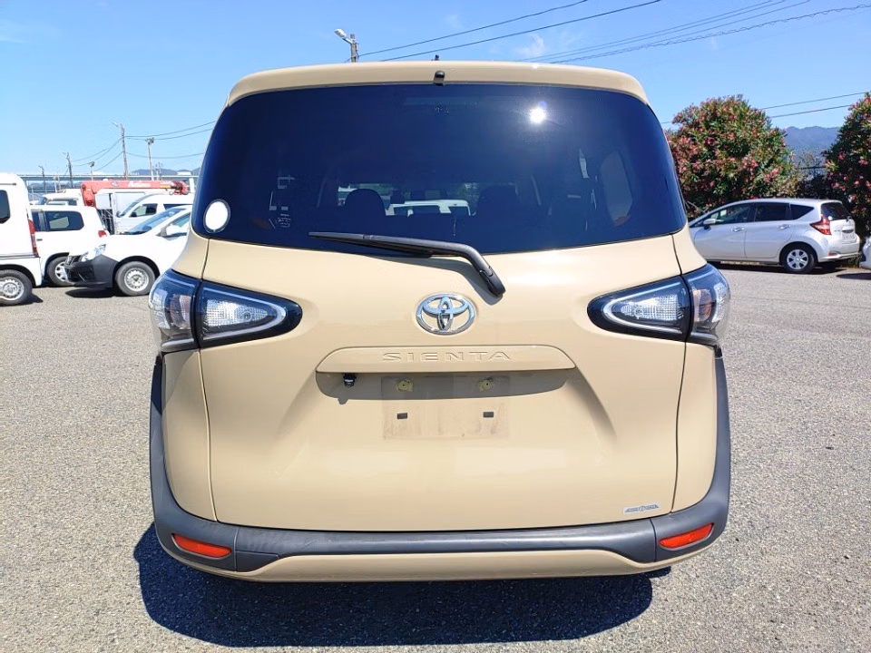 TOYOTA SIENTA