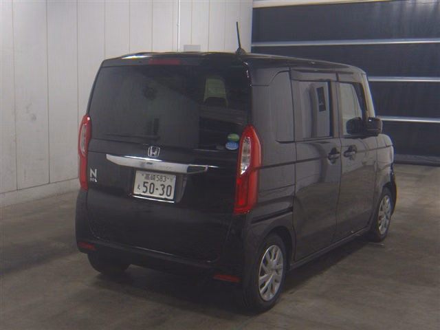 HONDA N-BOX