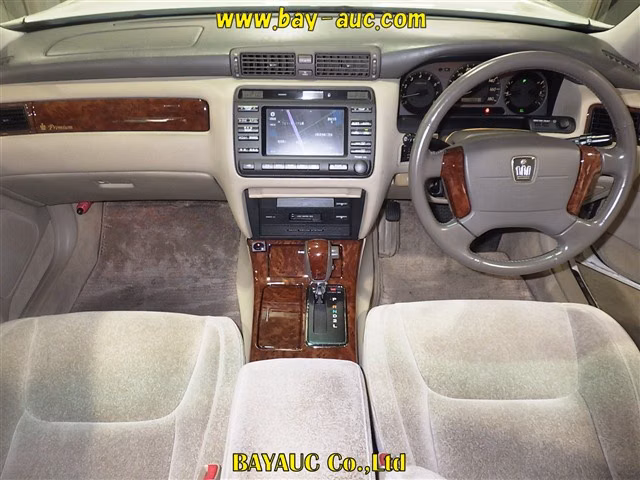 TOYOTA CROWN