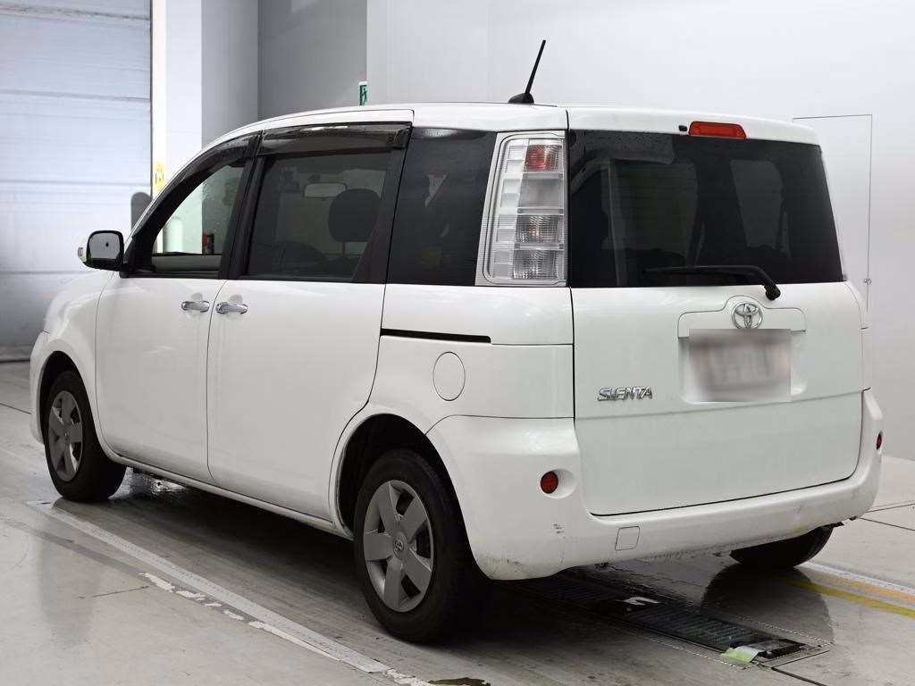 TOYOTA SIENTA