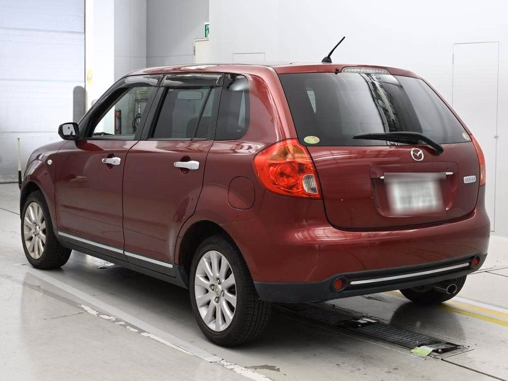 MAZDA VERISA