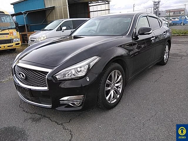 NISSAN FUGA