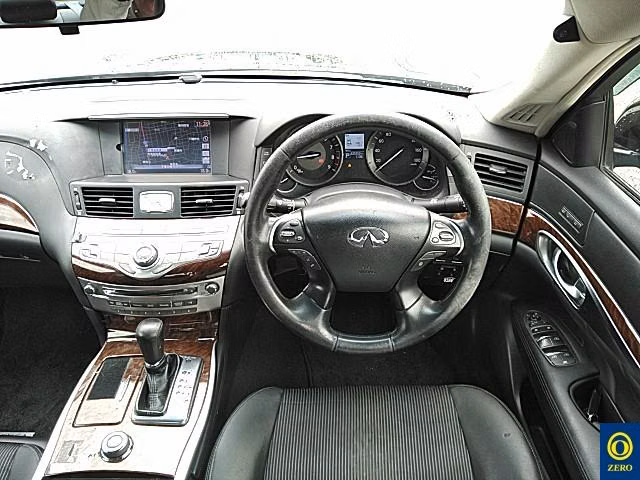 NISSAN FUGA