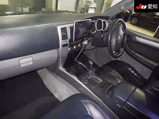 TOYOTA HILUX SURF