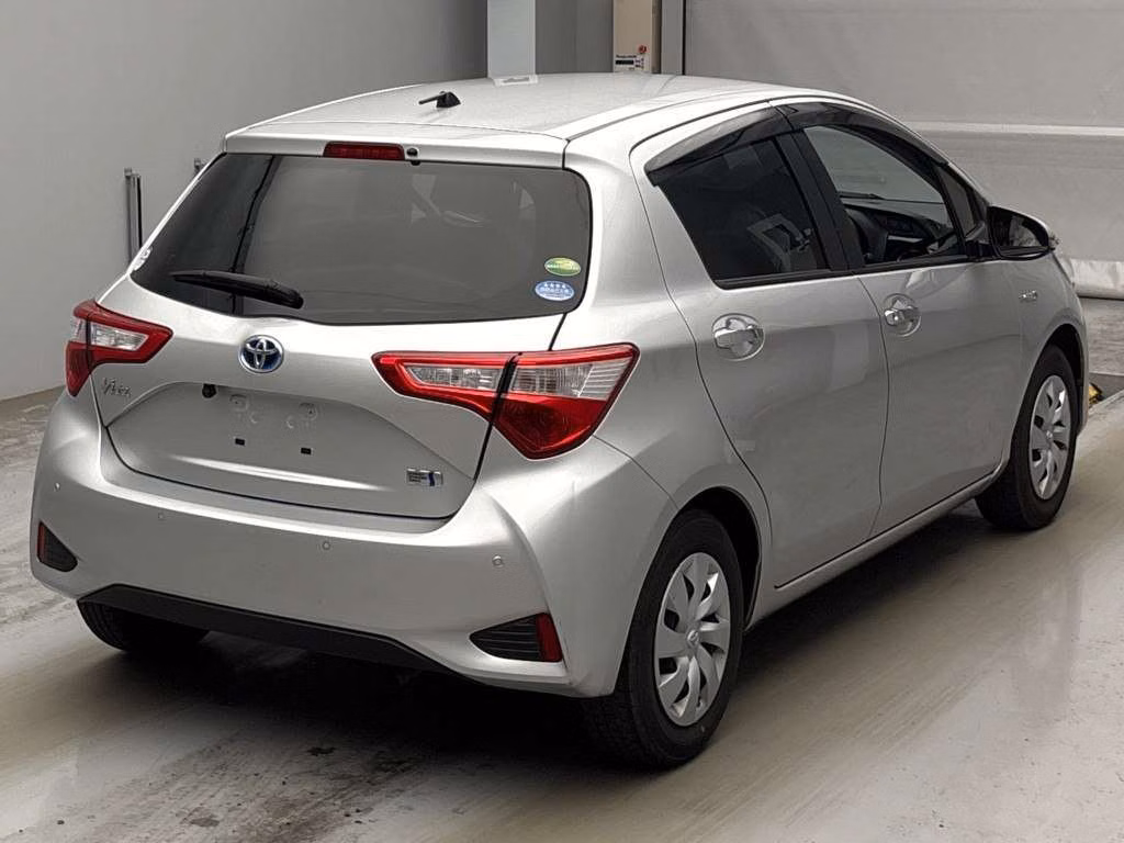 TOYOTA VITZ