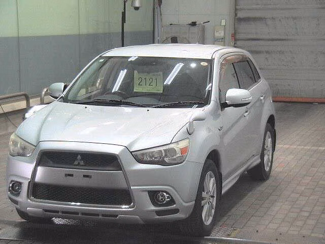 MITSUBISHI RVR