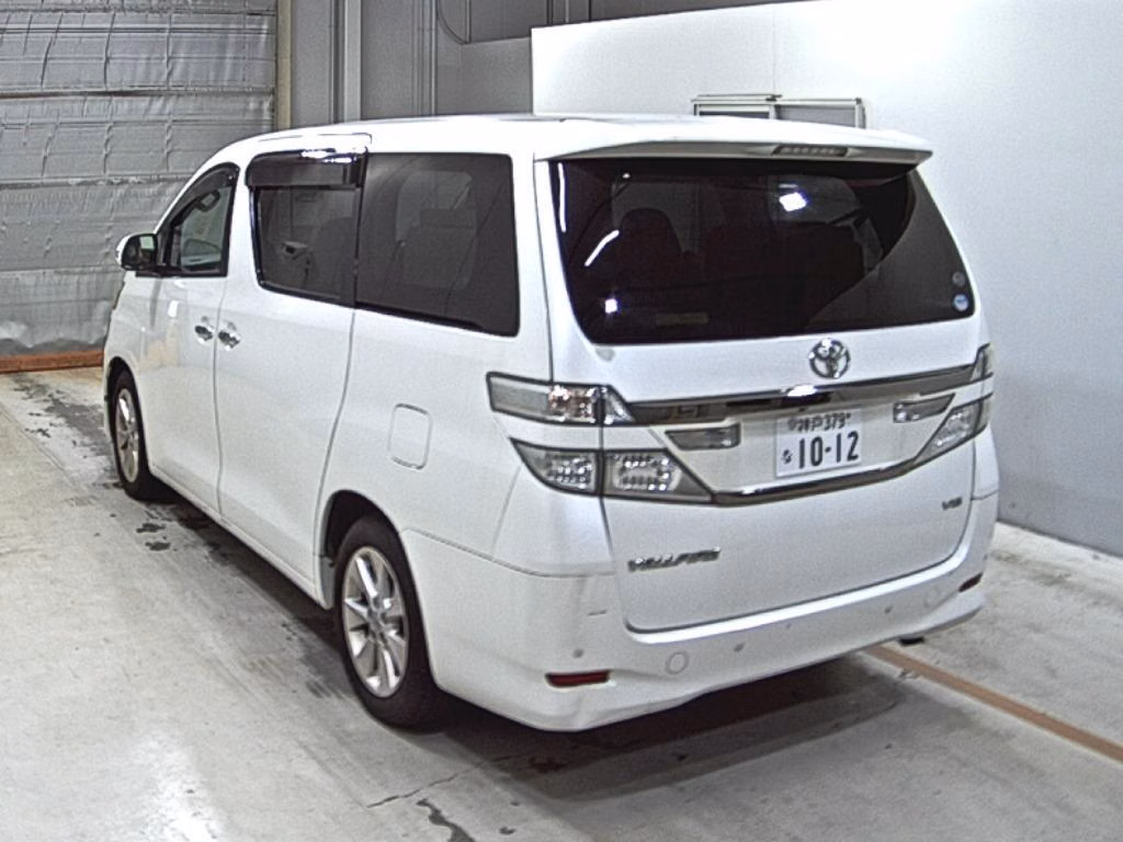 TOYOTA VELLFIRE