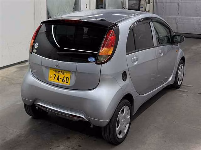 MITSUBISHI I