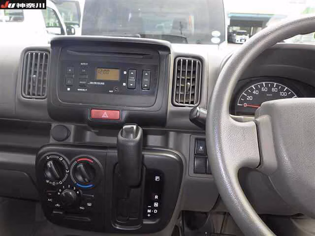 NISSAN NV100 CLIPPER