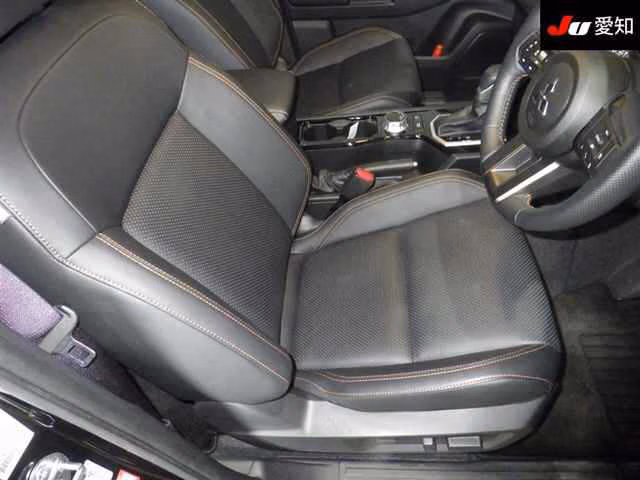 MITSUBISHI TRITON