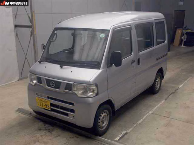 NISSAN NV100 CLIPPER