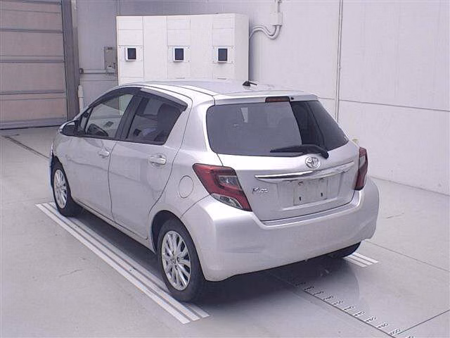 TOYOTA VITZ