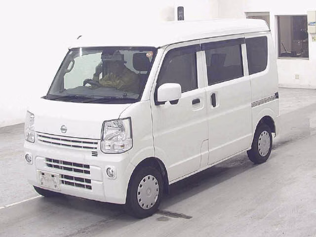 NISSAN NV100 CLIPPER