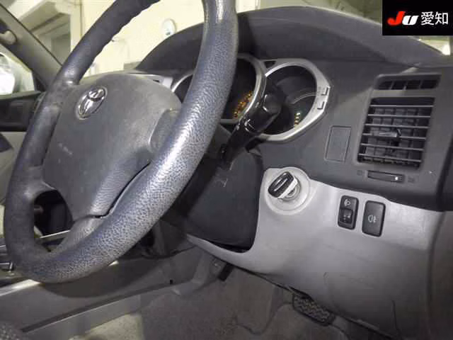 TOYOTA HILUX SURF