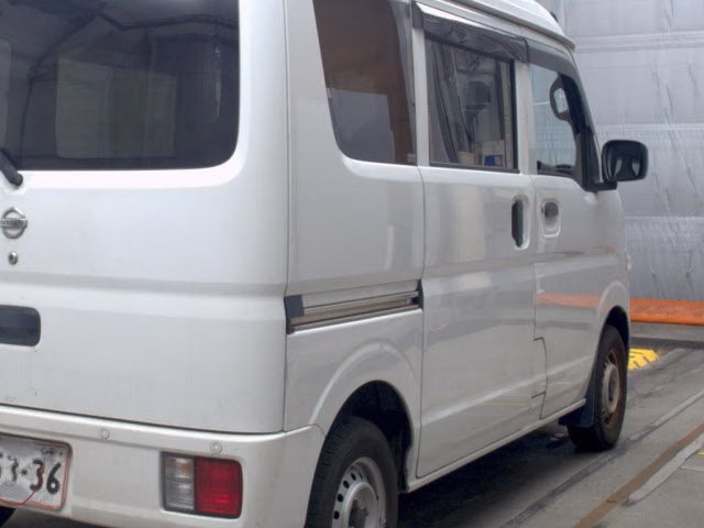 NISSAN NV100 CLIPPER