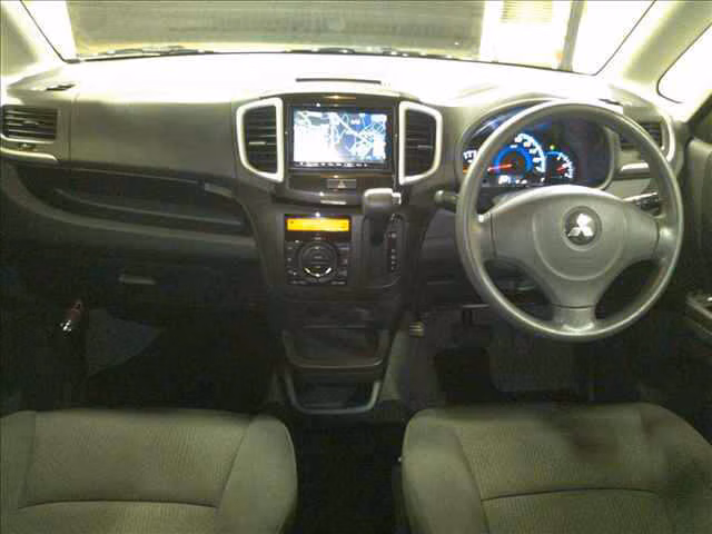 MITSUBISHI DELICA D:2