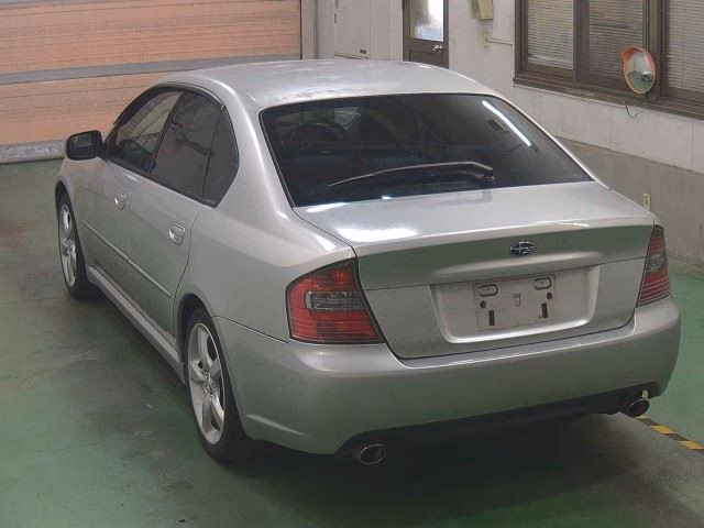 SUBARU LEGACY B4