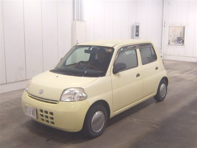DAIHATSU ESSE