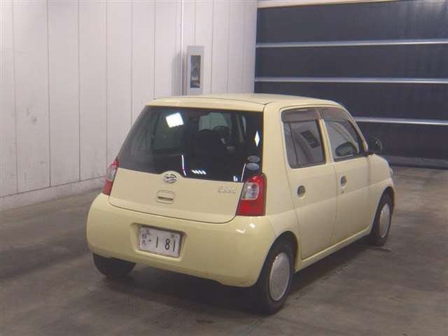 DAIHATSU ESSE