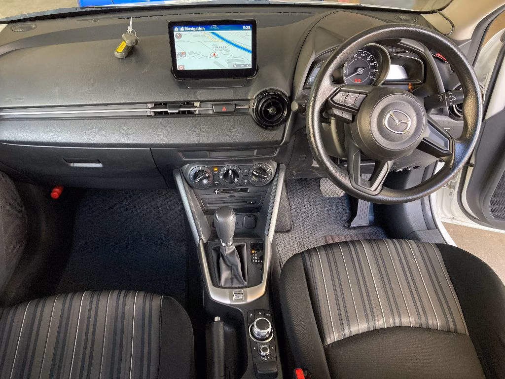 MAZDA MAZDA2