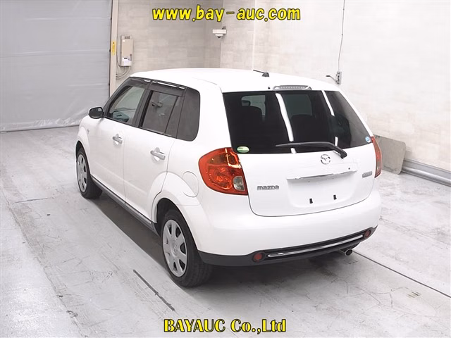 MAZDA VERISA