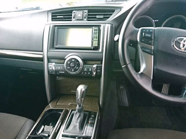 TOYOTA MARK X