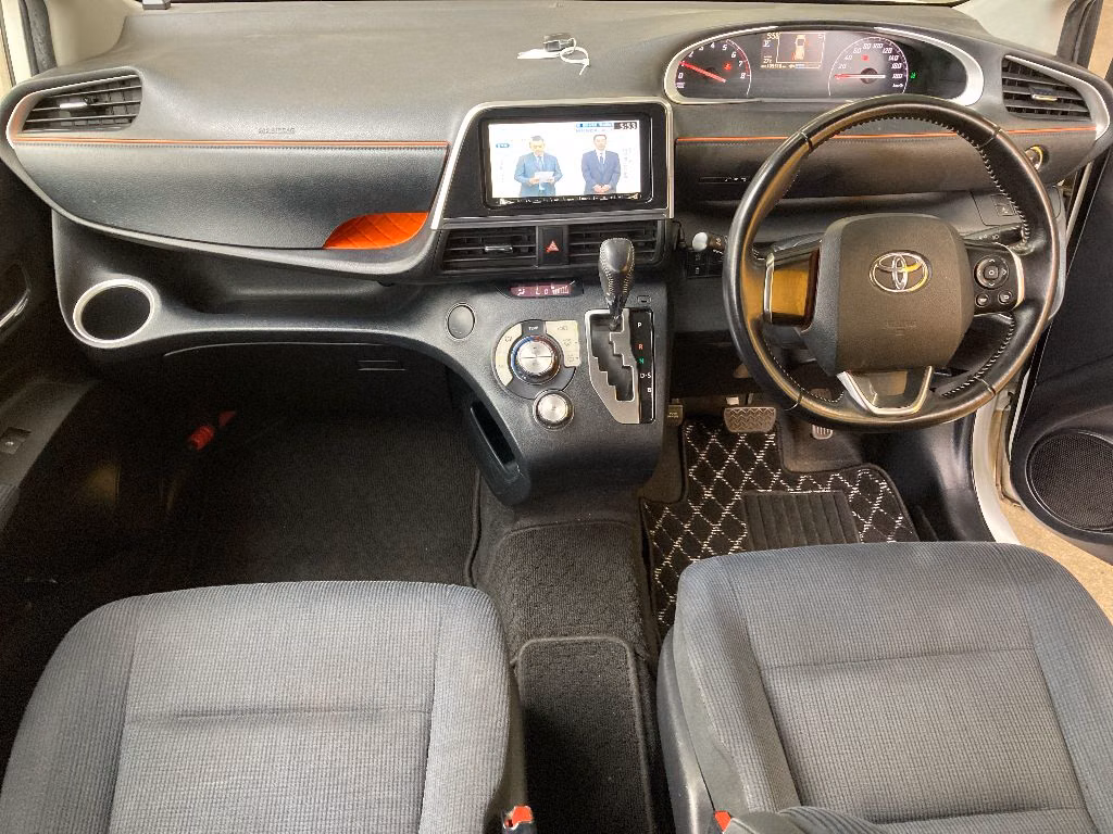 TOYOTA SIENTA