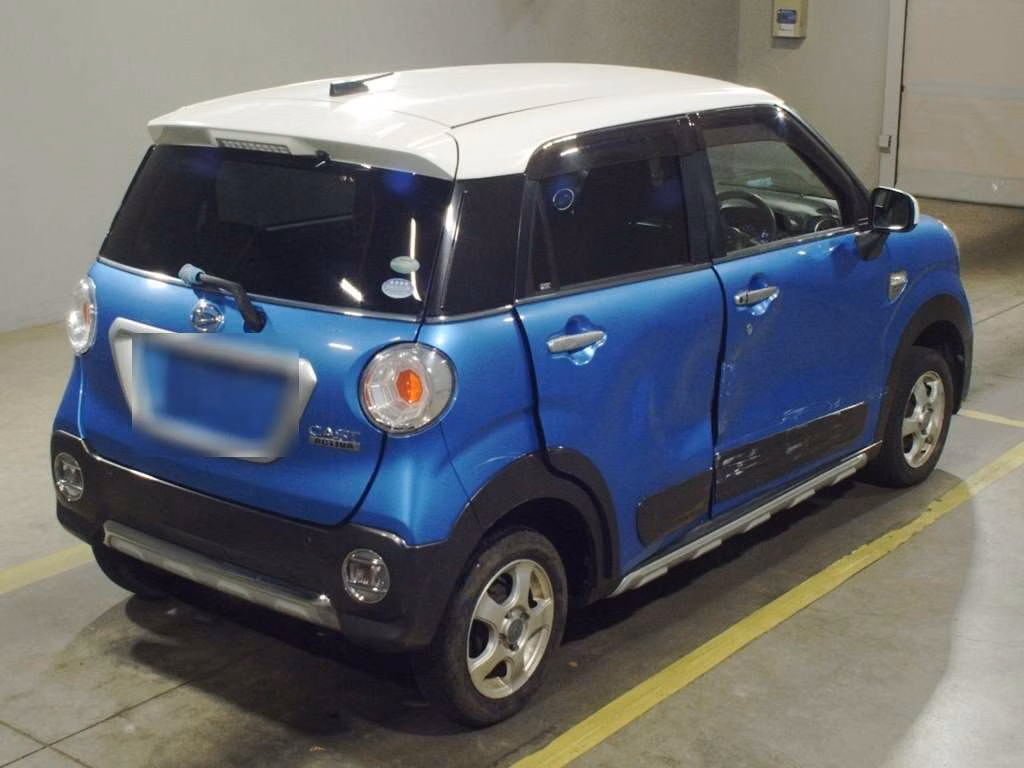 DAIHATSU CAST