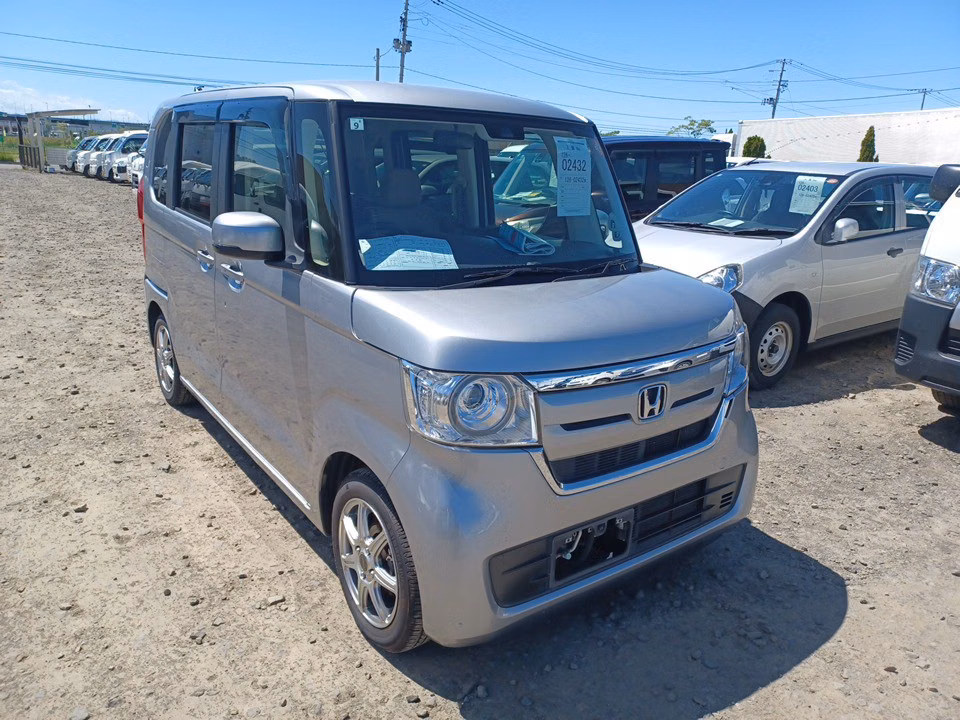 HONDA N-BOX