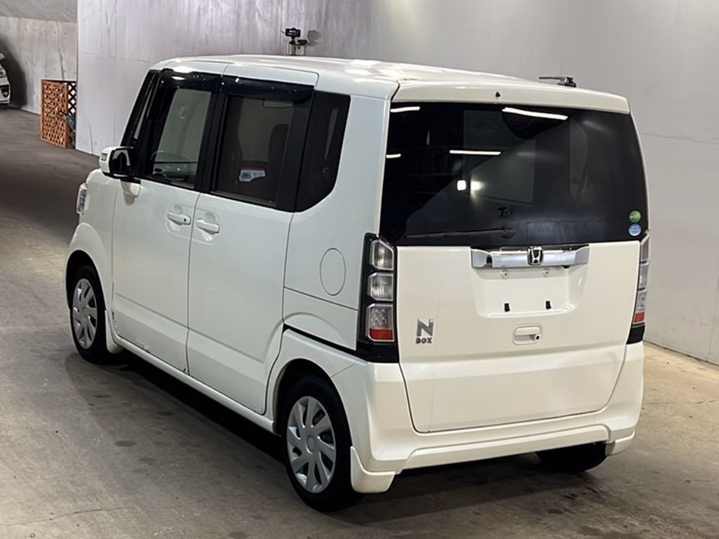 HONDA N-BOX