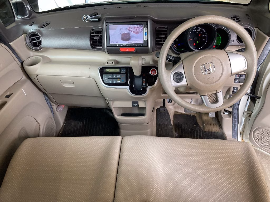 HONDA N-BOX