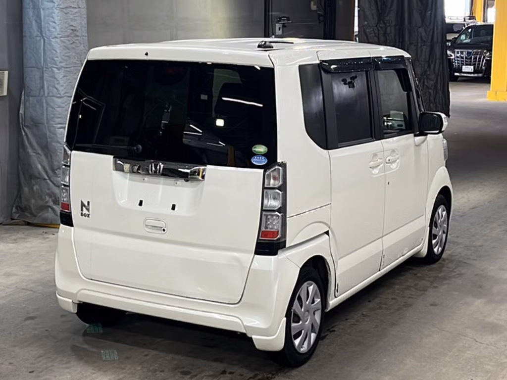 HONDA N-BOX
