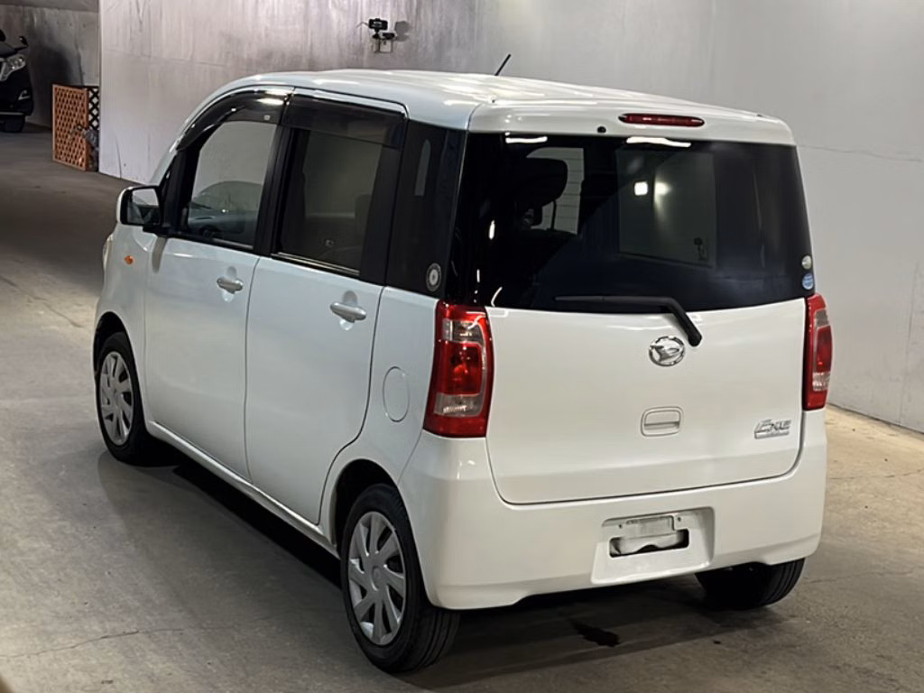 DAIHATSU TANTO EXE