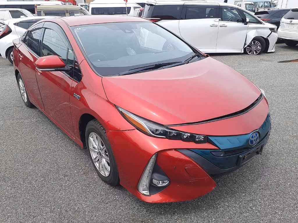 TOYOTA PRIUS PHV