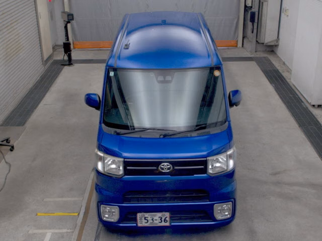 TOYOTA PIXIS MEGA