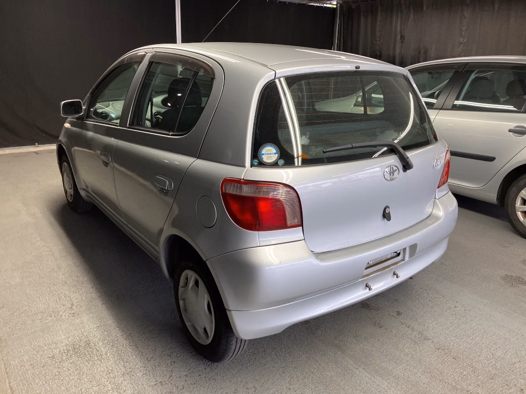 TOYOTA VITZ