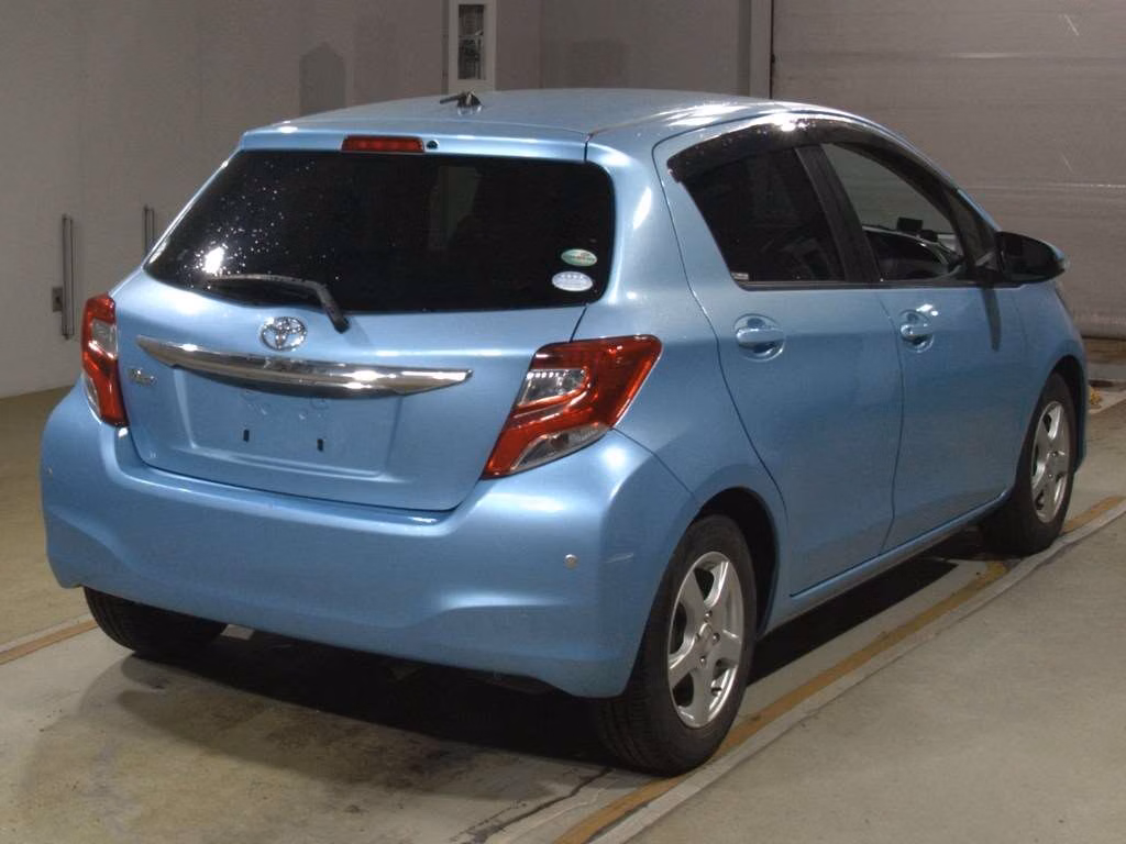 TOYOTA VITZ