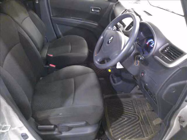 MITSUBISHI DELICA D:2