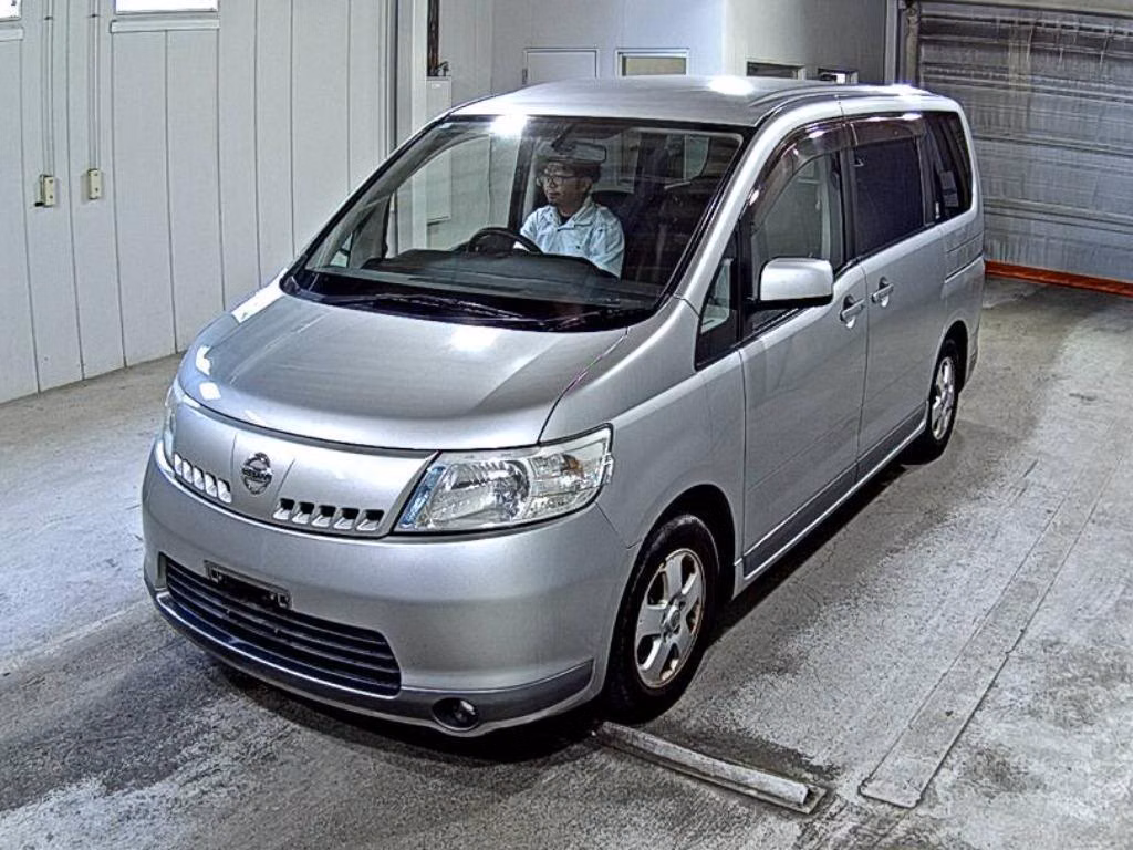 NISSAN SERENA