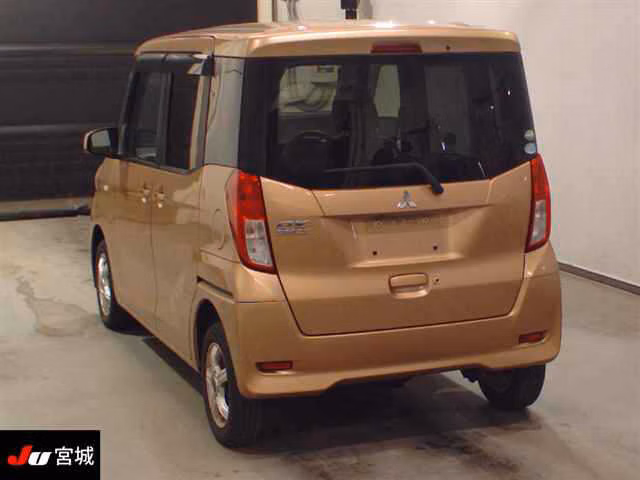 MITSUBISHI EK SPACE