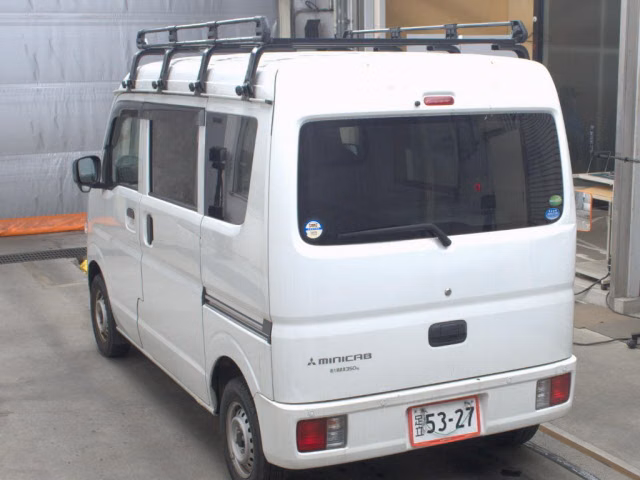 MITSUBISHI MINICAB