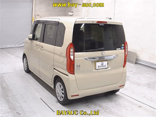 HONDA N-BOX