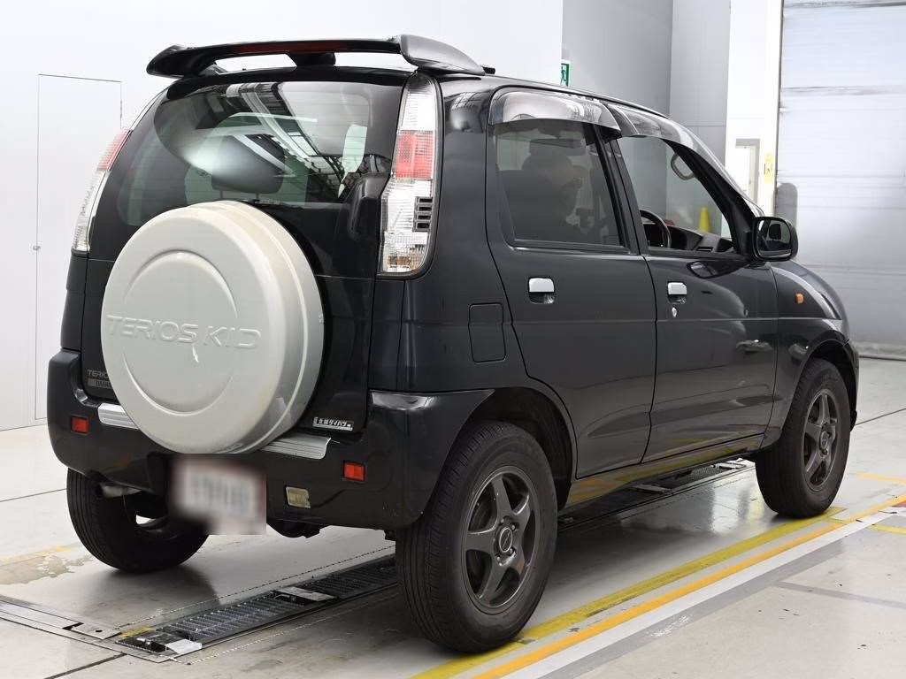 DAIHATSU TERIOS KID