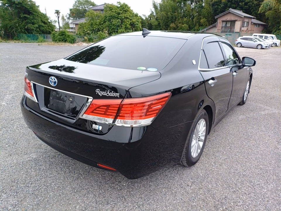 TOYOTA CROWN